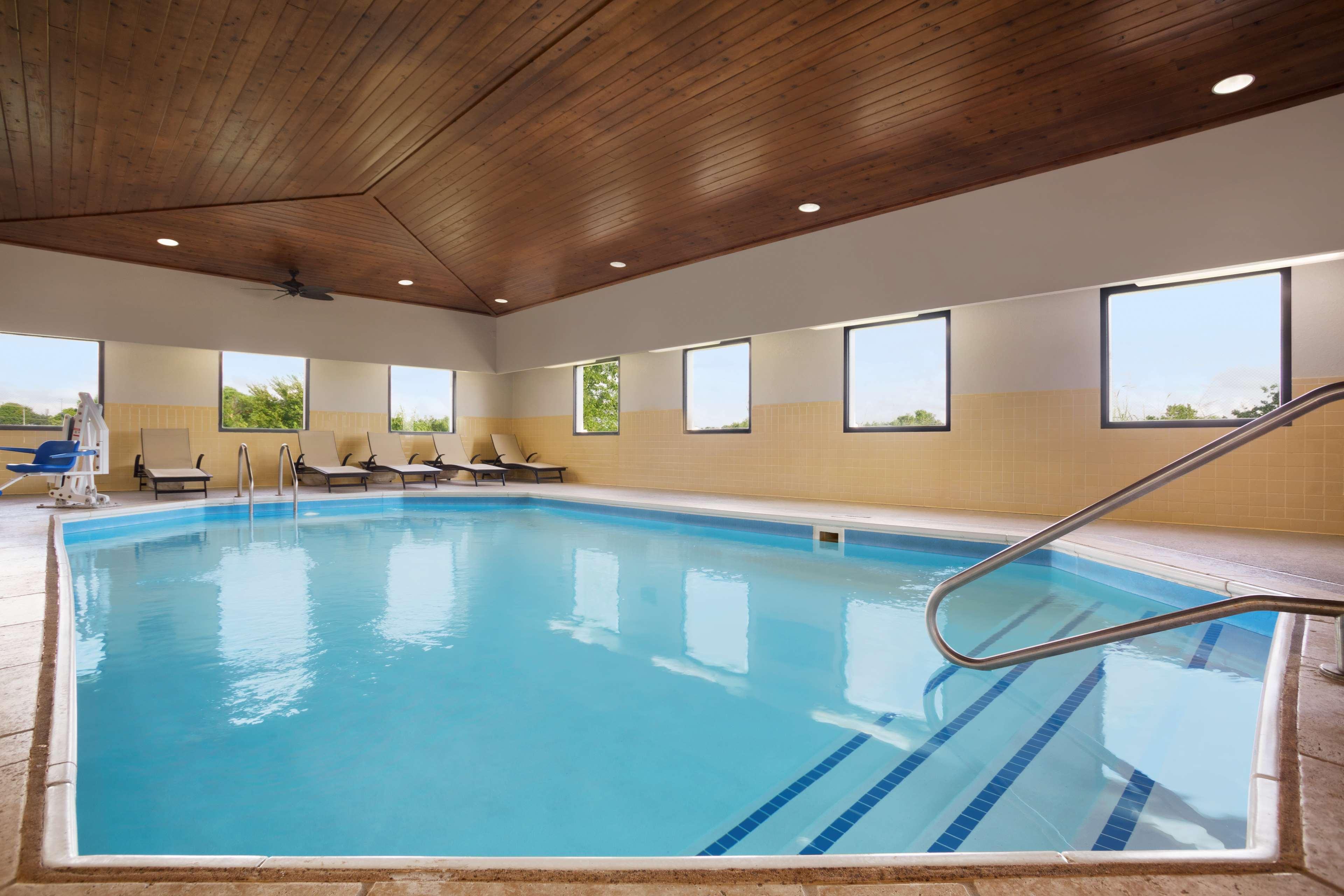 Country Inn & Suites By Radisson, Dfw Airport South, Tx Irving Dış mekan fotoğraf