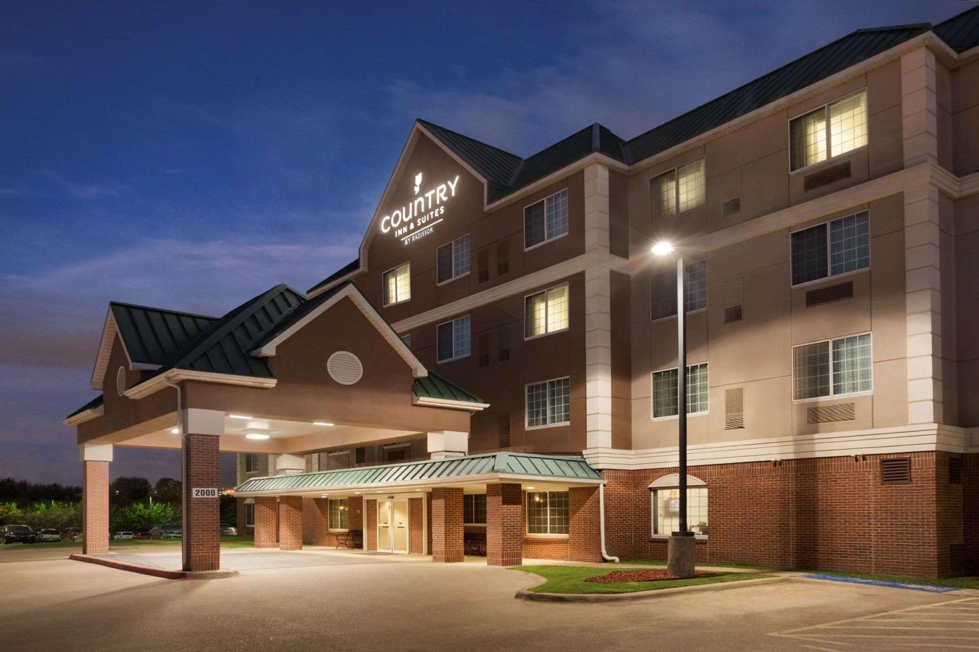 Country Inn & Suites By Radisson, Dfw Airport South, Tx Irving Dış mekan fotoğraf
